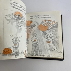 The Mystery Of The Flying The Orange Pumpkin Steven Kellogg Vintage Kid Book 1st