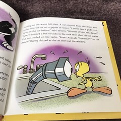 The Good The Bad And The Tweety Bird Kids Book Looney Tunes VTG 1996 Sylvester