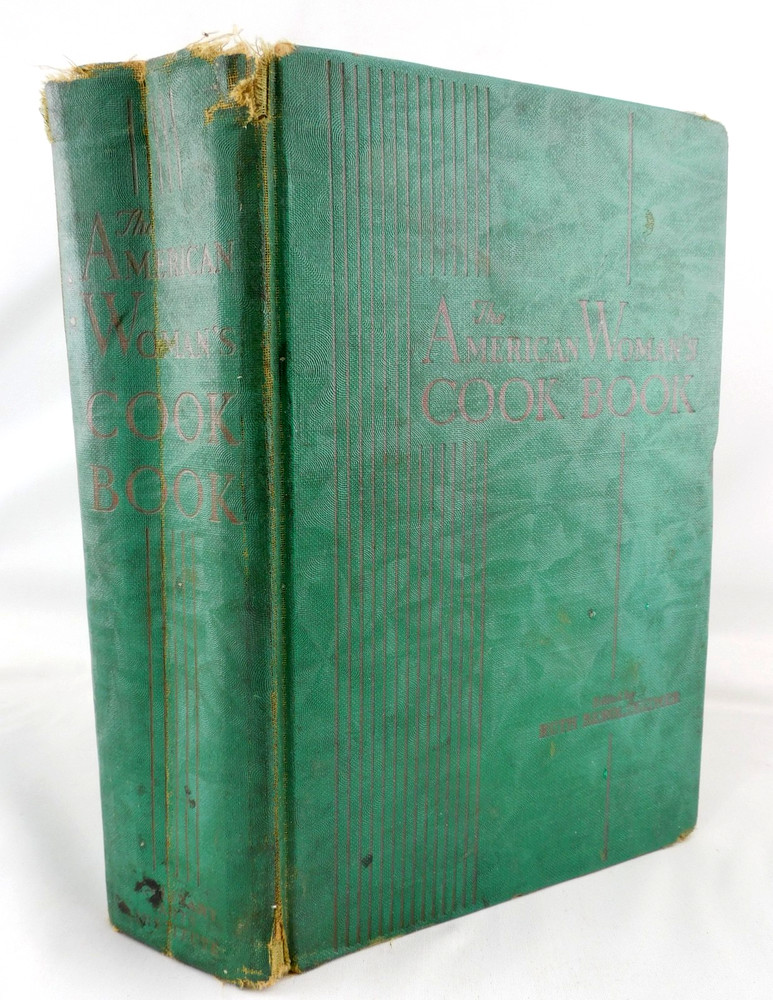 Vintage Cook BookAmerican Woman’s 1940 Culinary Arts Institute Illus 815 Pgs
