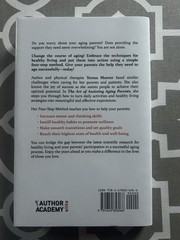 Teresa Moerer The Art of Assisting Aging Parents Hardcover Self-Help Caregiving