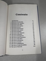 The 22 Immutable Laws Of Marketing – Paperback By Al Ries and Jack Trout – GOOD