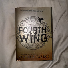 Rebecca Yarros Fourth Wing (The Empyrean Ser. 1) Hardcover 2023 Fantasy DJ