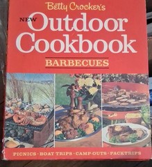 Betty Crocker’s New Outdoor Cookbook Barbecue Ring/Wire Bound Illustrated