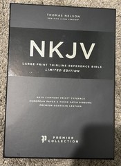 Thomas Nelson Nkjv Large Print Thinline. Limited Edition Green Goatskin