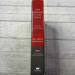 The Jeremiah Study Bible NKJV LARGE PRINT David Jeremiah 2013