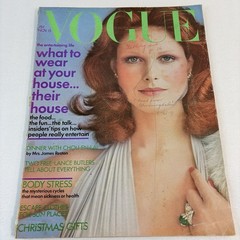 Vogue Magazine November 15, 1971 Patricia Dow Vintage 144 pages de la Renta
