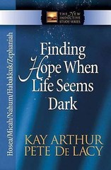 Finding Hope When Life Seems Dark: Hosea, – 9780736918251, Kay Arthur, paperback