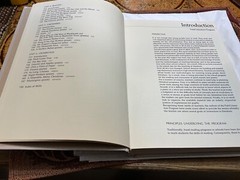 Field Literature Program: Windowpanes. (for grade 4) Teacher’s Edition
