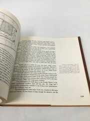 Building the Hewn Log House. McRaven. 1978 HCDJ, Illustrated
