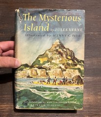 “THE MYSTERIOUS ISLAND” Jules Verne HC/DJ 1957 Illustrated Henry C. Pitz World