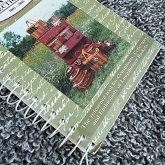 The Bentley Collection Guide 9th Edition 2001-2002 Longaberger Baskets Reference