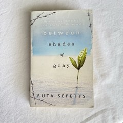 Between Shades of Gray Ruta Sepetys Signed 1st Edition Puffin YA Historical