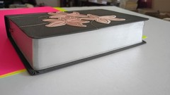 NIV Holy Bible Tyndale House Compact Brown Pink Floral OOP Imitation Leather
