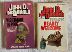 Travis McGee JOHN D MACDONALD LOW Flat Rate Shipping 4 AS MANY GOOD PB U WANT #1
