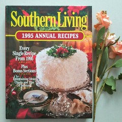 Vintage Southern Living 1995 Annual Recipes Cookbook Hardcover 368 Pages