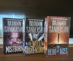 Brandon Sanderson Mistborn Trilogy Box Set (Paperback) Mistborn 3-Book Set