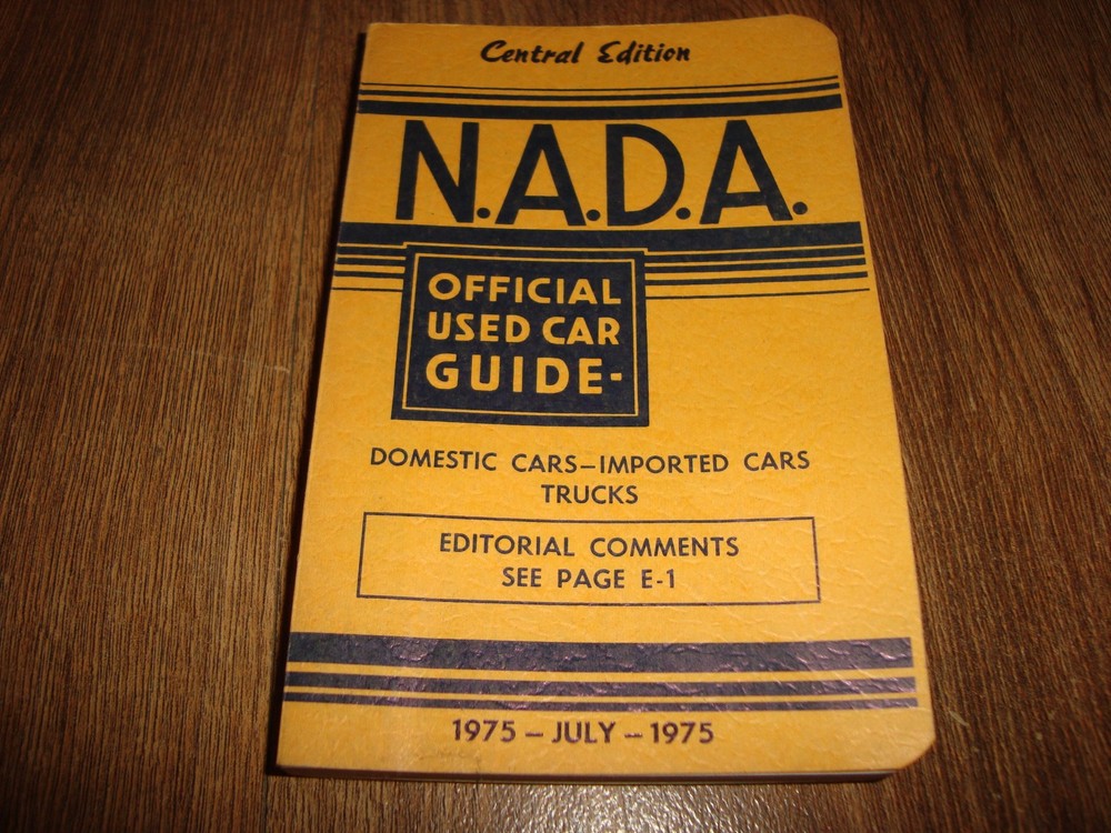 Vintage Central Edition NADA Official Used Car Guide 1975 July