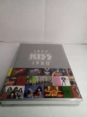 KISS 1977 1980 Lynn Goldsmith Padded Hardcover Photo Book New Sealed