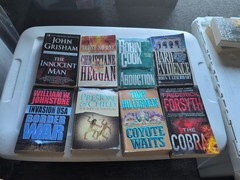 Lot of 8 Mystery/Crime/Thriller/Suspense Paperbacks Random Mix of Books Nice