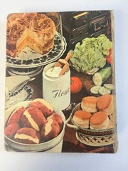 Betty Crocker’s Picture 5-Ring BINDER Cook Book Revised & Enlarged 1956 USA