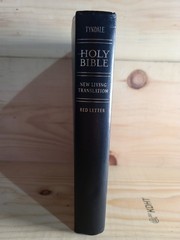 Tyndale Holy Bible NLT Giant Print Red Letter Edition Black LeatherLike 2015