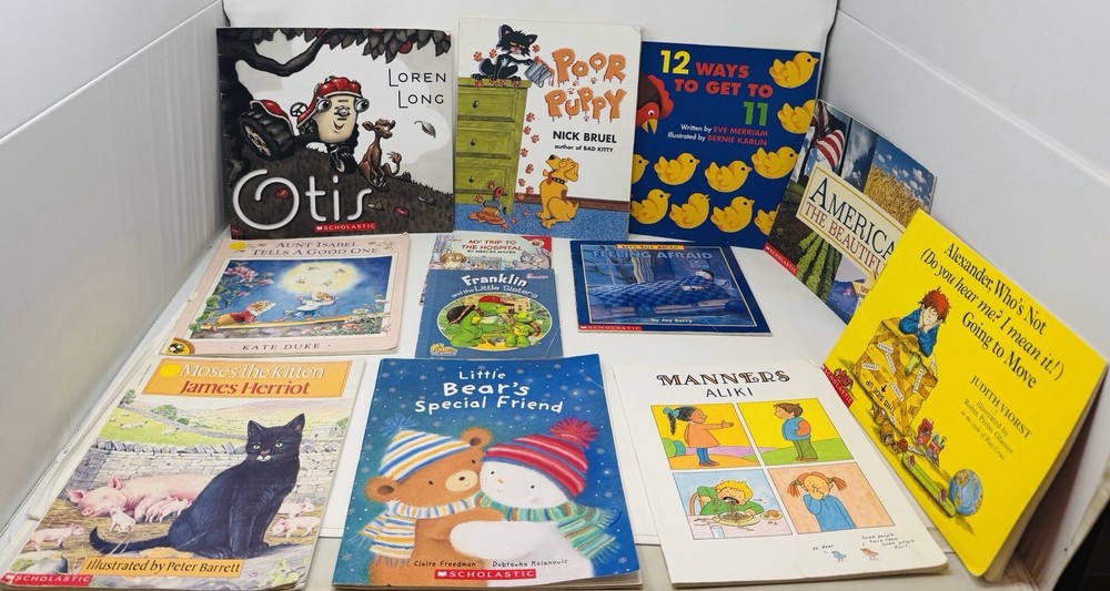 Children’s Scholastic Picture Books Kids Paperback Storybook Storytime Lot of 12