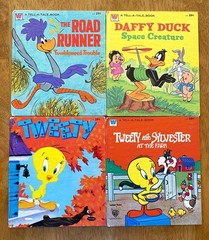 Lot of 4 Vintage WB Looney Tunes Tell-A-Tale Books – Tweety, Daffy, Road Runner