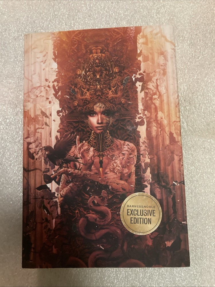 Crescent City: House Of Earth And Blood (B&N Exclusive) – S.M. Maas – Paperback