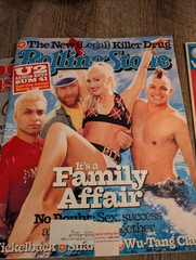 11 Vintage 2000s Music And Movie Celebrity Magazines