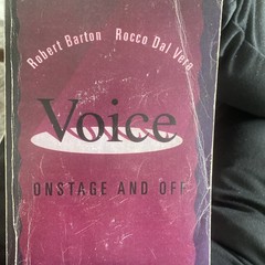 Voice : Onstage and Off by Robert Barton and Rocco DalVera