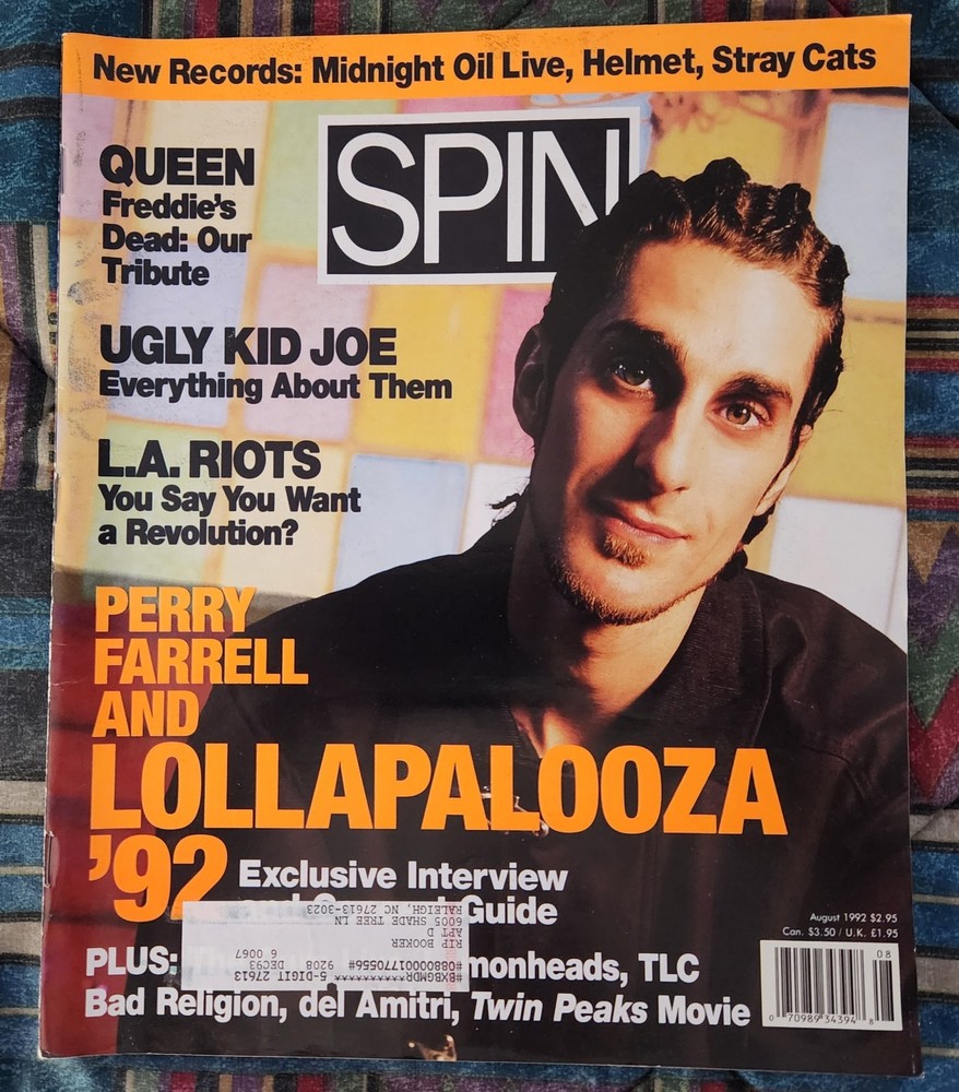 SPIN Magazine August 1992 featuring Perry Farrell w/ cover and Lollapalooza 92′