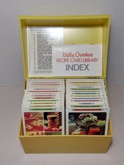 Betty Crocker Recipe Card Library Complete 648 Recipes Yellow Box ©1971