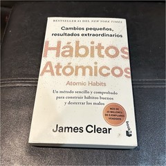 Hábitos Atómicos James Clear Paperback Spanish Self-Help Personal Development