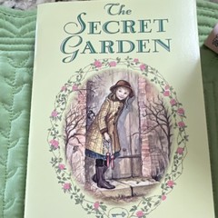 HarperFestival Charming Classics Box Set: Princess, Secret Garden, Anne
