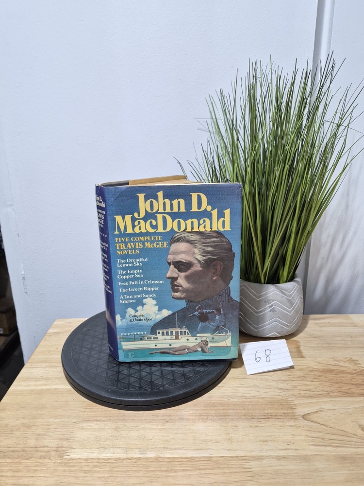 JOHN D. MACDONALD : Five Complete Travis McGee Novels 1985 Hardcover Dust Jacket
