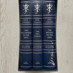 The Lord of the Rings Deluxe Collectable Illustrated Box Set