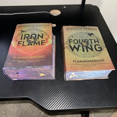Rebecca Yarros Fourth Wing + Iron Flame German HC Sprayed Edges Fantasy Set