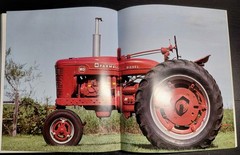 Farmall Tractors by Robert Pripps 1993 Motorbooks Farm Tractor Color History