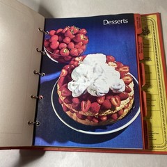 Betty Crocker’s Cookbook 1975 25th printing HC VTG 1969 Red Pie Cover Grannycore