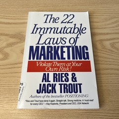 22 Immutable Laws of Marketing: Exposed and Explained by Al Ries and Jack Trout