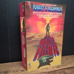 The Wolf’s Hour by Robert R. McCammon ~ 1989 Pocket Books Paperback 1st Printing