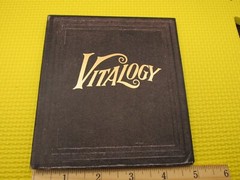 Vitalogy Book 1994, Sony Music Co. No CD Inside See Pics, Fast Tracked Shipping