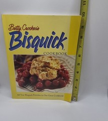 Vintage Betty Crocker’s Bisquick Cookbook, First Edition, Paperback, 302 Pages