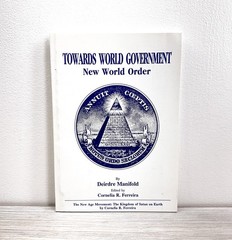 TOWARDS WORLD GOVERNMENT: NEW WORLD ORDER By Deirdre Manifold 1993 2nd Ed UNREAD
