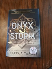 “Onyx Storm” (Standard Edition) by Rebecca Yarros (2025) Hardcover First Edition
