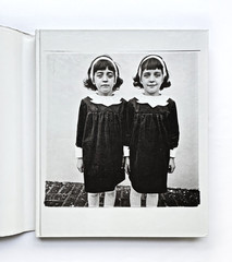 Diane Arbus Photo Book 1988 Aperture Monograph Hardcover 12th Printing