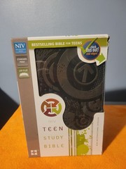 NIV Teen Study Bible New International Version NEW Charcoal Leathersoft Book