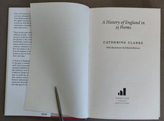 A History of England in 25 Poems – VERY GOOD