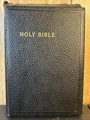The Holy Bible Old And New Testaments Mid-20th Century Leather Bound with Zipper
