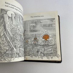 The Mystery Of The Flying The Orange Pumpkin Steven Kellogg Vintage Kid Book 1st